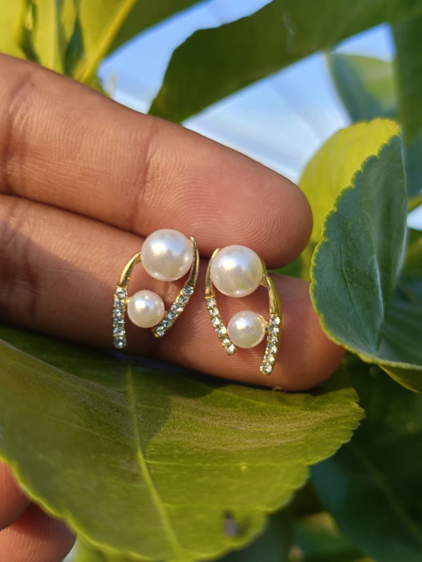 Combo of 5 pairs of  Pearl, Enamel & Flower Stud Earring Collection