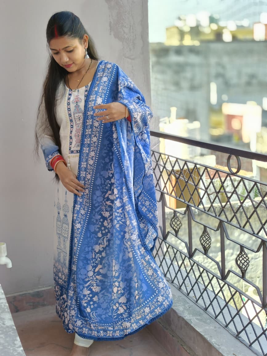 White & blue printed Kurta pattern with blue floral dupatta