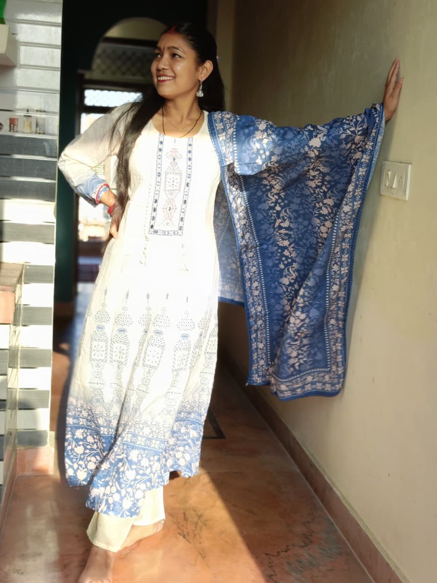 White & blue printed Kurta pattern with blue floral dupatta